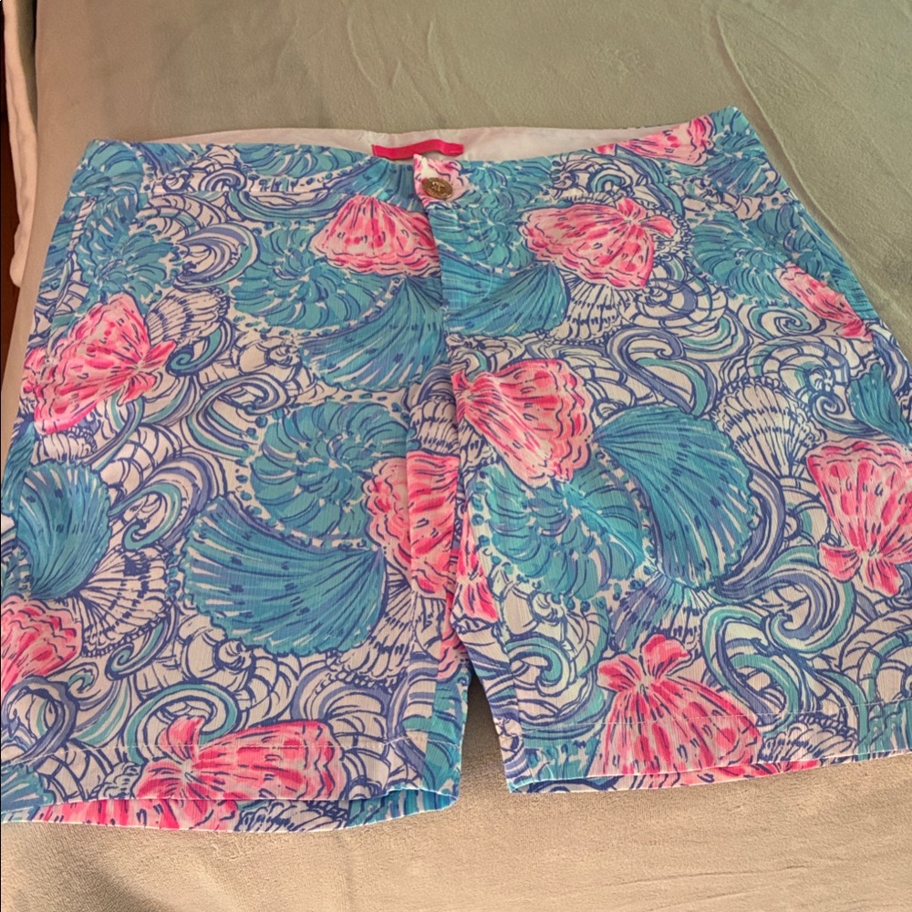 Lilly Pulitzer Pink and Blue Seashell Women's Shorts never worn. NWT